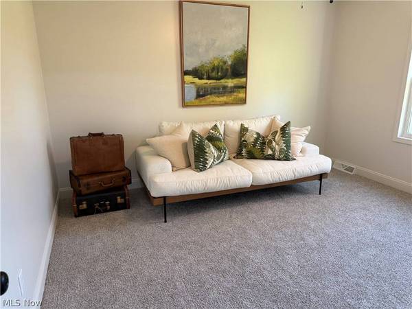 46730 W Almar LN, St Clairsville, OH 43950