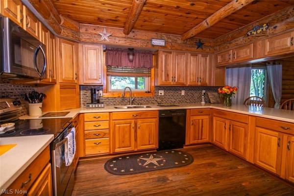 61229 Crozier Ridge RD, Bellaire, OH 43906