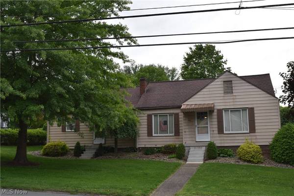 132 N Sugar ST, St Clairsville, OH 43950