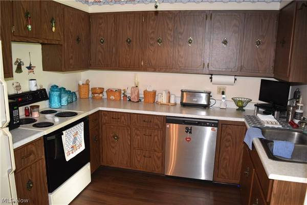 132 N Sugar ST, St Clairsville, OH 43950