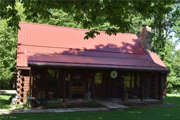 205 Stratton LN, Flushing, OH 43977