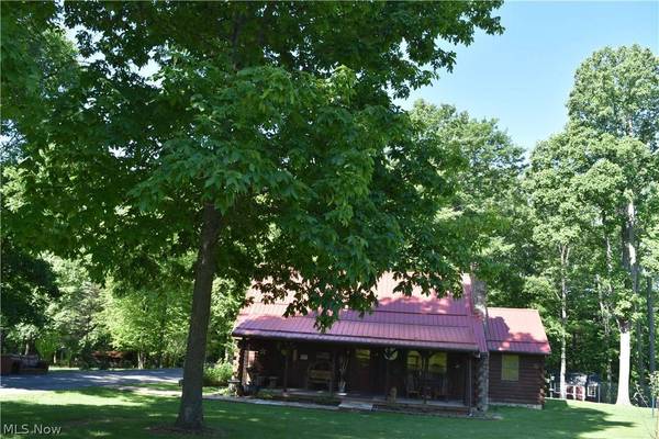 205 Stratton LN, Flushing, OH 43977