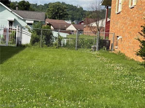 25 W 48th ST, Shadyside, OH 43947