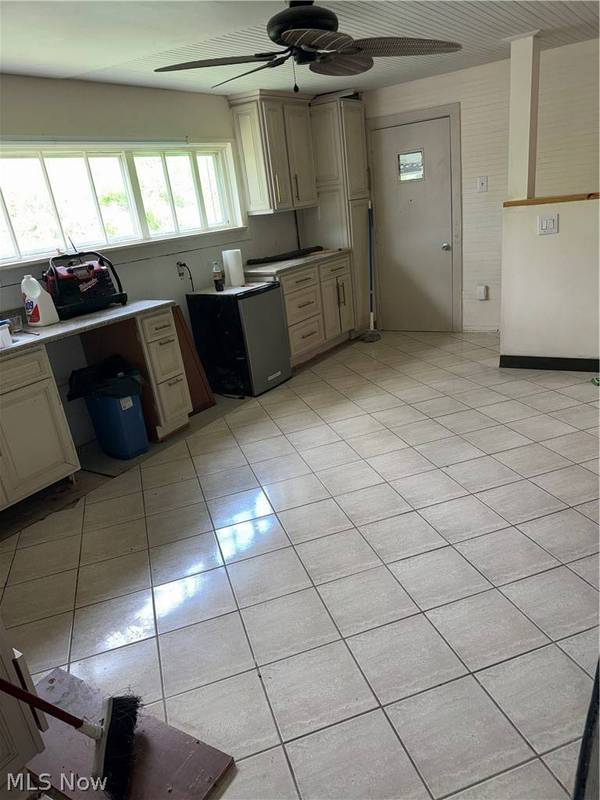 46721 Jo Henry DR, St Clairsville, OH 43950
