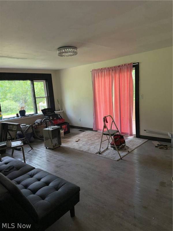 46721 Jo Henry DR, St Clairsville, OH 43950