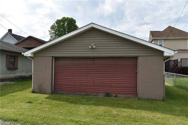 4032 Lincoln AVE, Shadyside, OH 43947