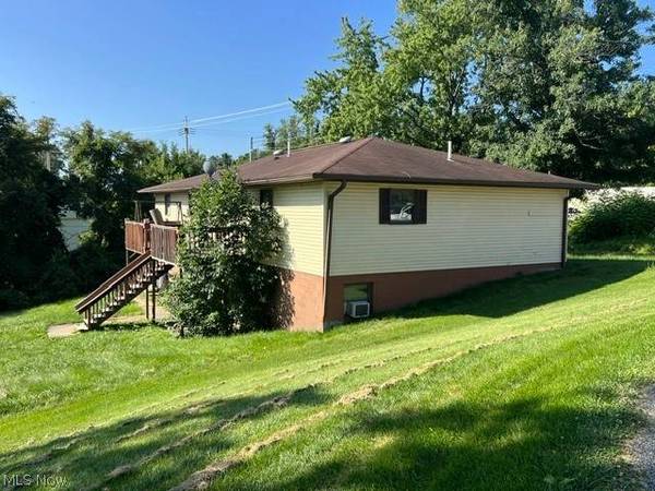 68585 Bannock RD, St Clairsville, OH 43950