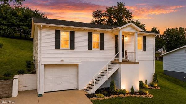 68462 Woodcroft DR, St Clairsville, OH 43950