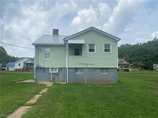 64 Township Rd 1098, Dillonvale, OH 43917