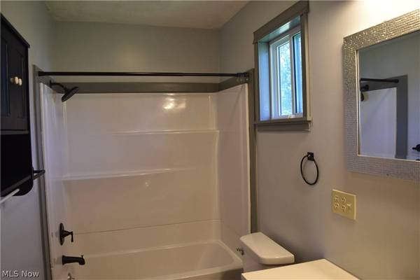 46948 Columbia Hill RD, St Clairsville, OH 43950