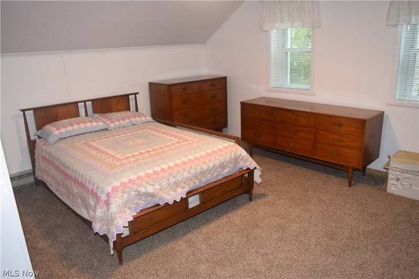 52135 Home ST, St Clairsville, OH 43950