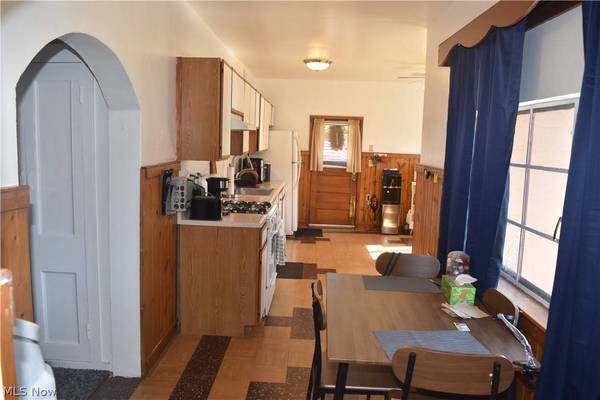 614 Columbus AVE, Martins Ferry, OH 43935