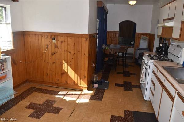 614 Columbus AVE, Martins Ferry, OH 43935