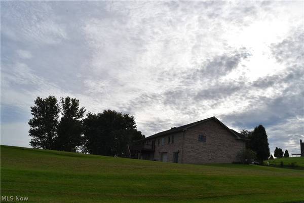 70015 Crescent RD, St Clairsville, OH 43950