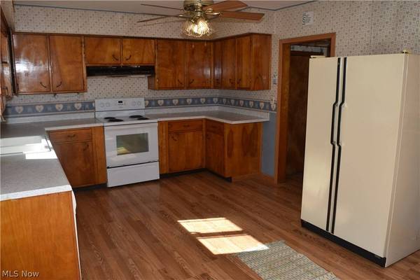 71071 Main ST, St Clairsville, OH 43950