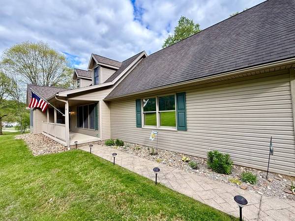 203 Doll Street, Weirton, WV 26062