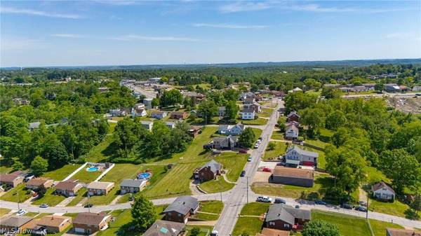 302 Leonard AVE, Wintersville, OH 43953