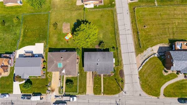 302 Leonard AVE, Wintersville, OH 43953