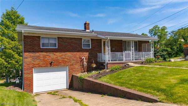 302 Leonard AVE, Wintersville, OH 43953