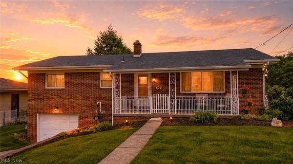 302 Leonard AVE, Wintersville, OH 43953