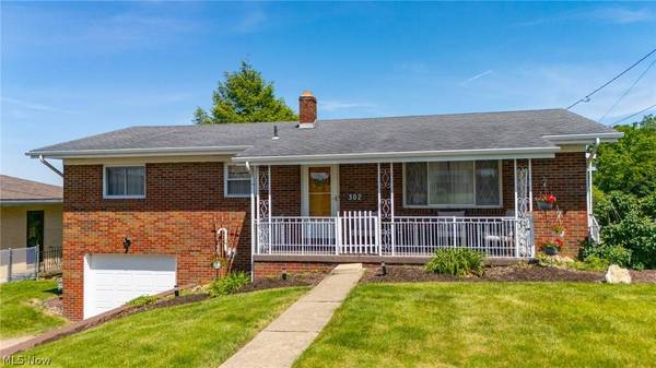 302 Leonard AVE, Wintersville, OH 43953