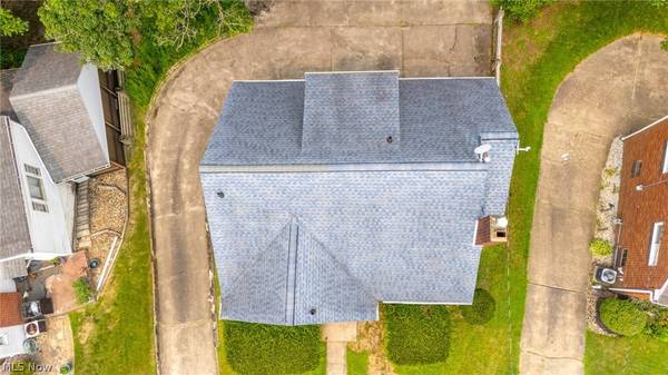 1496 Columbus CIR, Steubenville, OH 43952