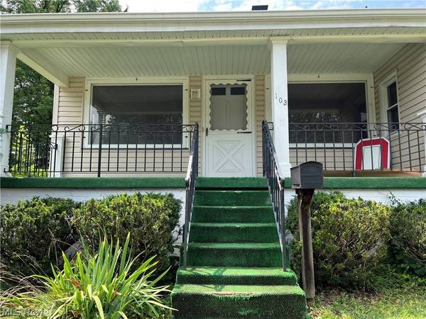 103 Park ST, St Clairsville, OH 43950