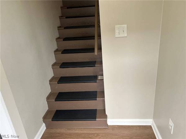 25 S 5th ST, Martins Ferry, OH 43935