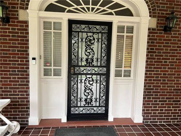 115 E Lawn AVE, St Clairsville, OH 43950