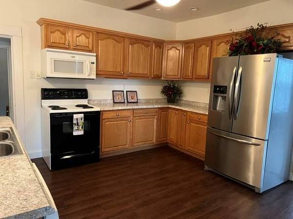 23 Ridgewood St, Wheeling, WV 26003