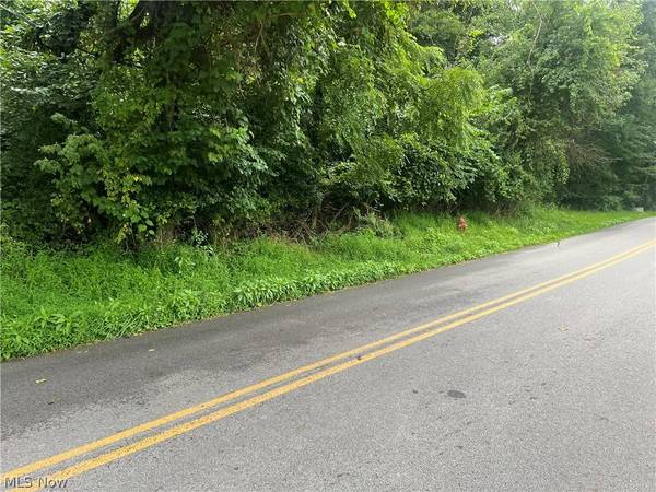 Country Club RD, Cadiz, OH 43907