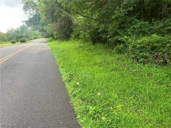 Country Club RD, Cadiz, OH 43907