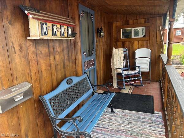 55558 Merrit Row, Bellaire, OH 43906