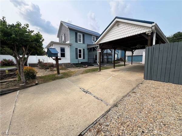 55558 Merrit Row, Bellaire, OH 43906
