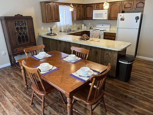 1513 7th St, Moundsville, WV 26041