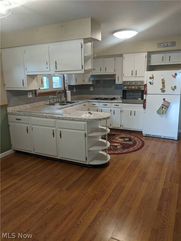 51392 Breezy Hill RD, St Clairsville, OH 43950