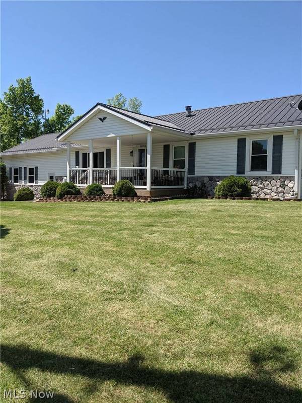 40006 Ramsey Ridge RD, Jacobsburg, OH 43933