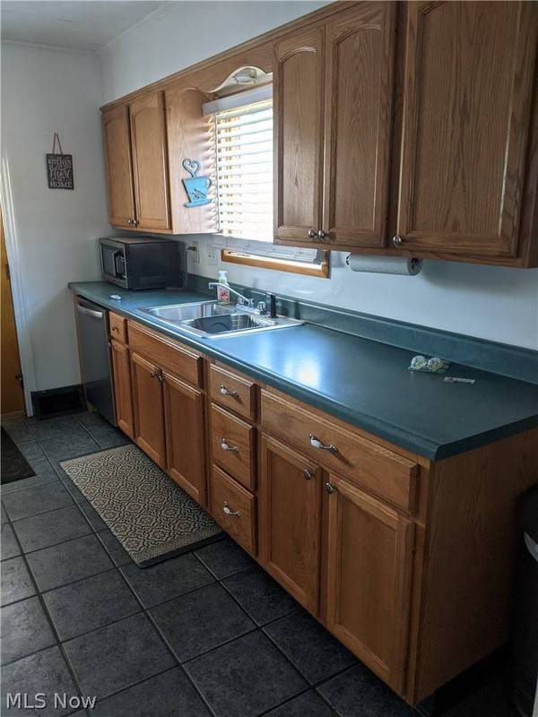 112 Overbaugh AVE, St Clairsville, OH 43950