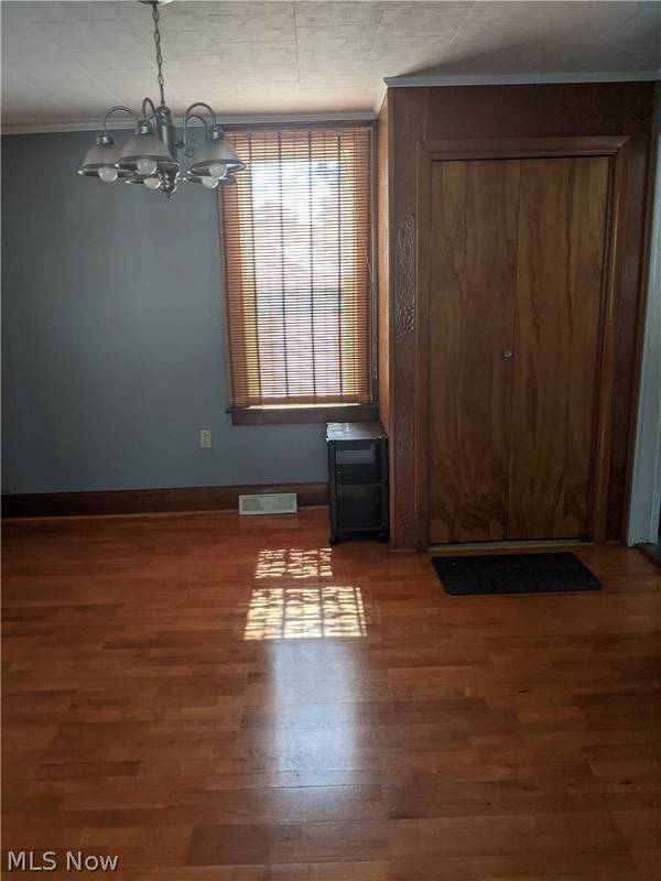 112 Overbaugh AVE, St Clairsville, OH 43950
