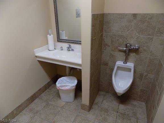 66640 Executive DR, St Clairsville, OH 43950