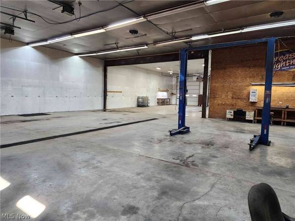 2384 W 23rd ST, Bellaire, OH 43906