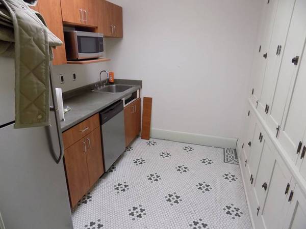 1324 Chapline St, Wheeling, WV 26003