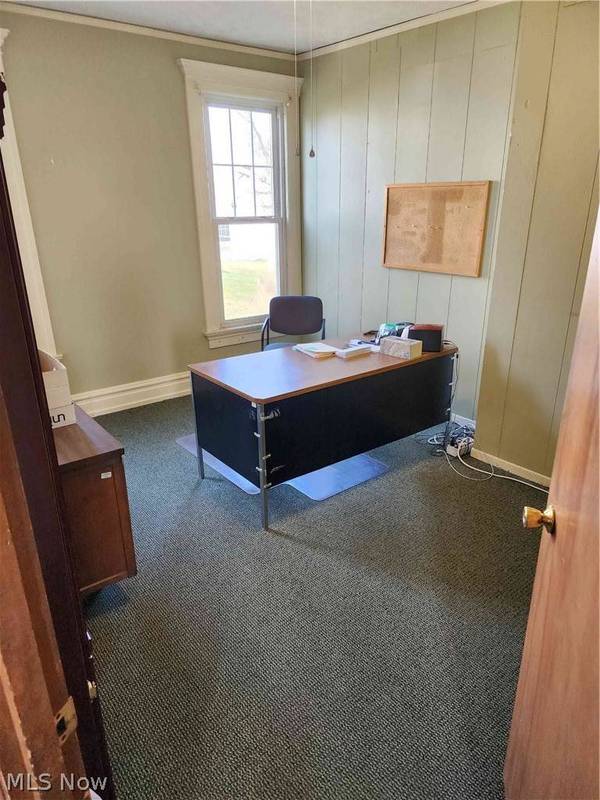255-257 W Main ST, St Clairsville, OH 43950