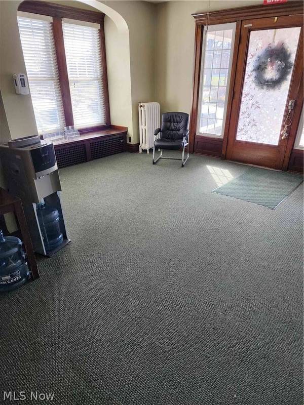 255-257 W Main ST, St Clairsville, OH 43950