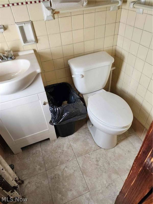 255-257 W Main ST, St Clairsville, OH 43950