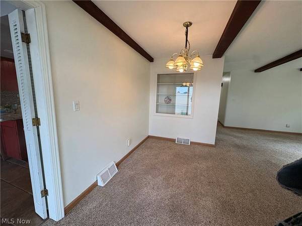 116 Bett Mar LN, St Clairsville, OH 43950