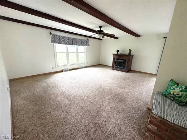 116 Bett Mar LN, St Clairsville, OH 43950