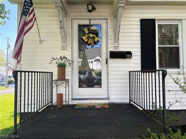 135 Overbaugh AVE, St Clairsville, OH 43950