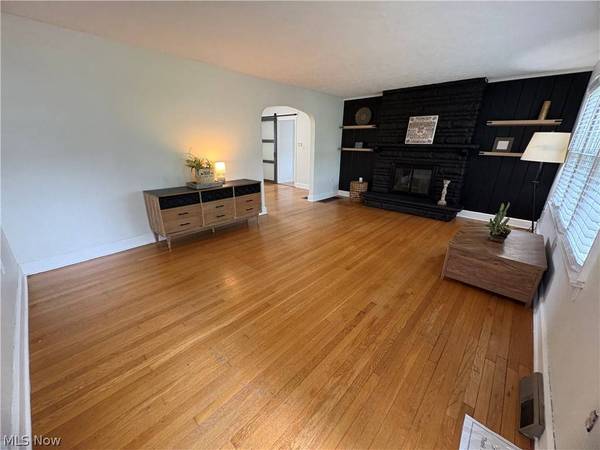 135 Overbaugh AVE, St Clairsville, OH 43950