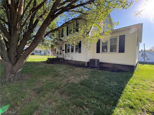 135 Overbaugh AVE, St Clairsville, OH 43950